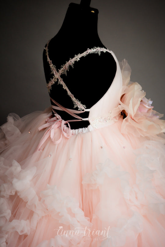 Distant Dreamer Short